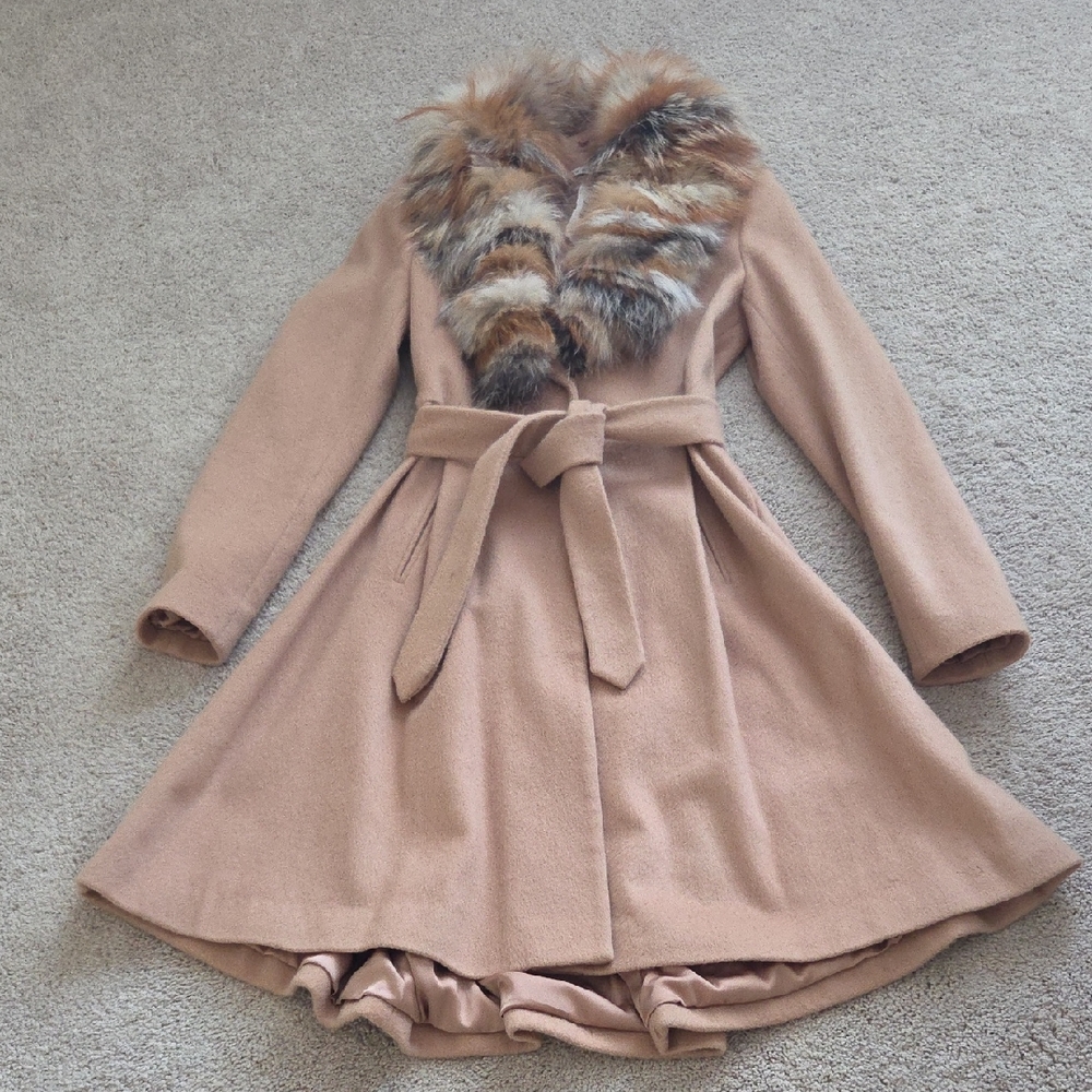 Alice + Olivia Camel  Coat with Fox Fur Trim